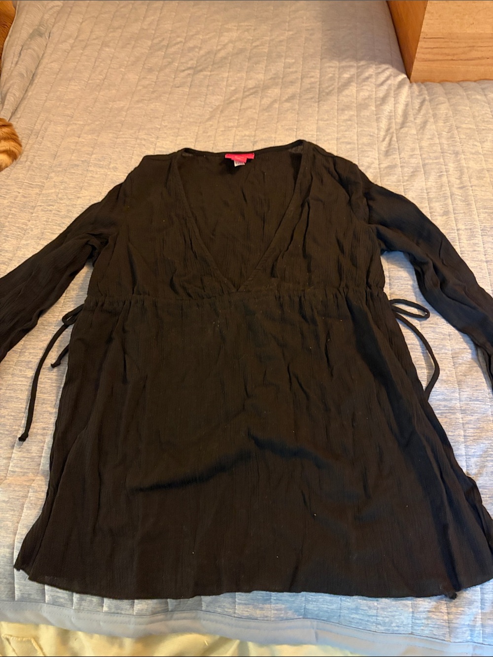 Liz Lange Black Deep V Maternity Top with Pink Label with Drawstring Waist